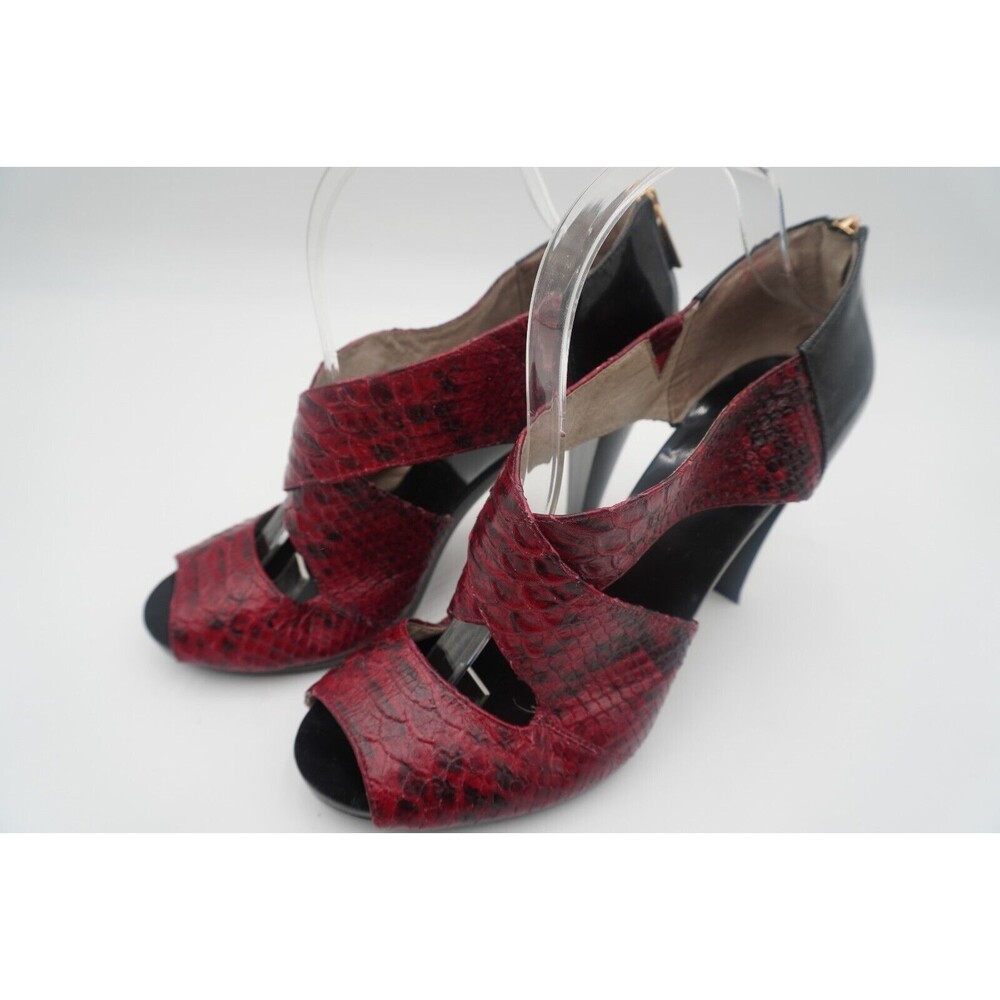 Michael Kors Berkley Red Snakeskin Crisscross Strap Open Toe Chic Heels Size 10